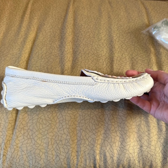 NEW! Coach Tea Rose Crosby Driver Moccasins Cream Colored Flats - Picture 7 of 14
